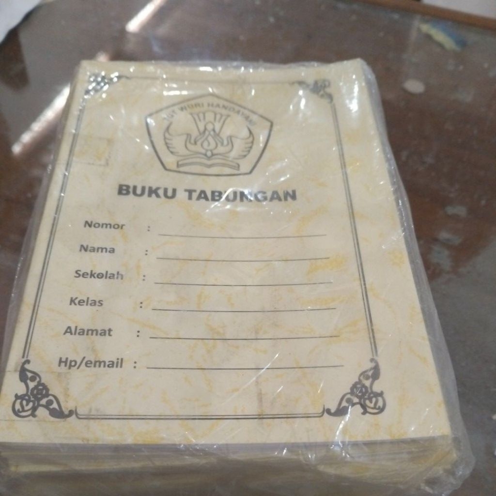 

Buku tabungan.harga per pak isi 50 buku