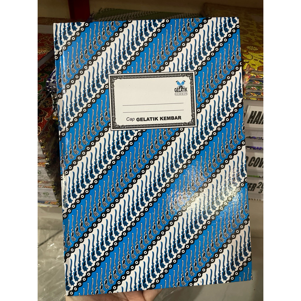 

BUKU FOLIO HARD COVER ISI 200 LEMBAR GELATIK