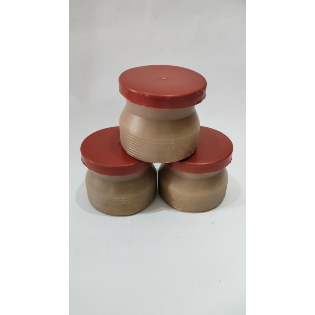 

DAPAT(3 BOTOL) PETIS IKAN TUNA TANPA MEREK ASLI MADURA, BERAT 100g