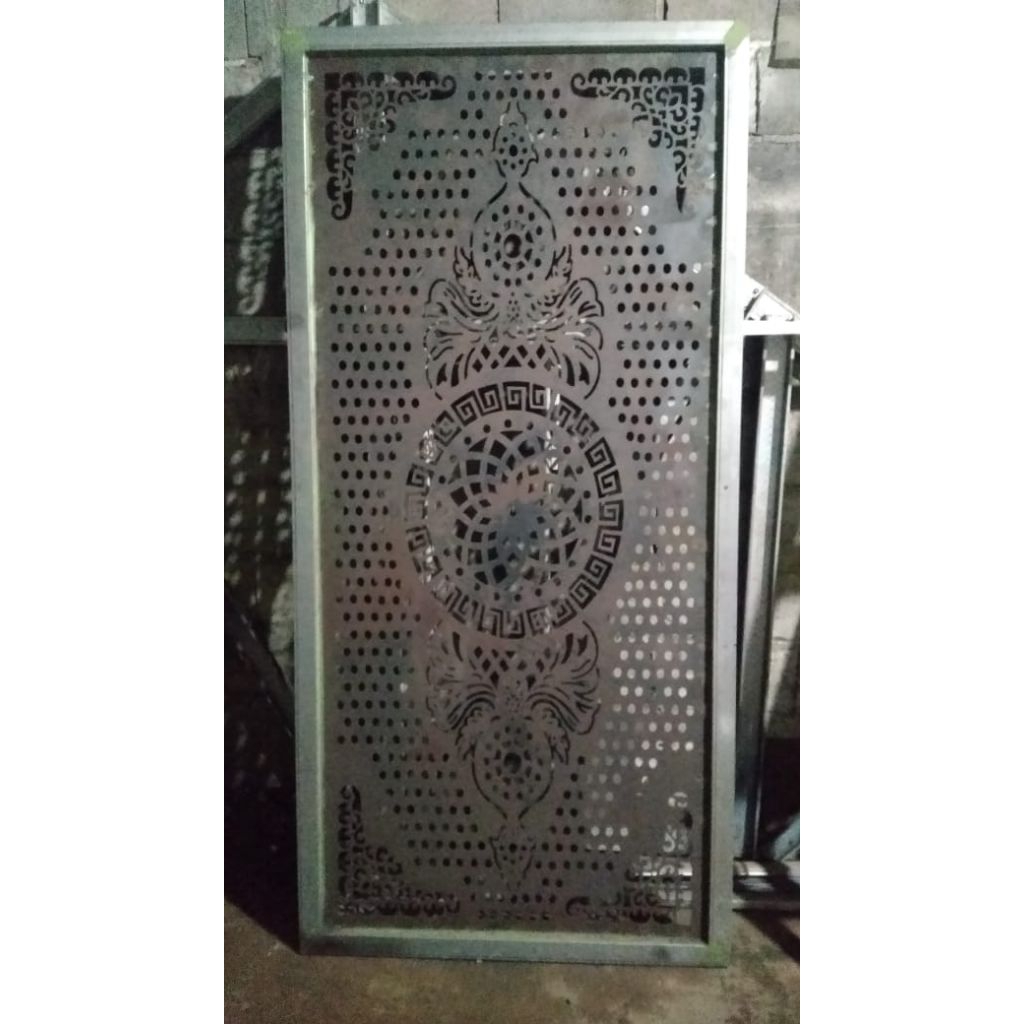 Pagar besi cutting laser