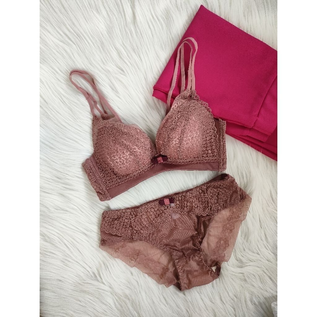bra sexy/bh push up tanpa kawat/bh one set