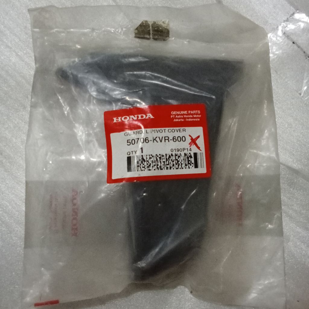 Cover Tutup dudukan footstep KIRI Honda Revo 100 - Supra x 125 batman ORI ORIGINAL 50706-KVR-600 Asl