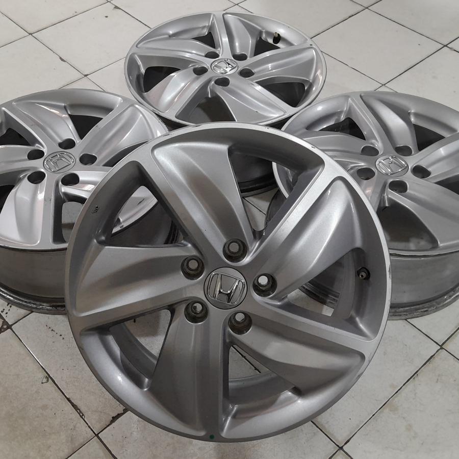 Velg Mobil Second Standar HRV R17 X7 5X114 ET55 SILVER