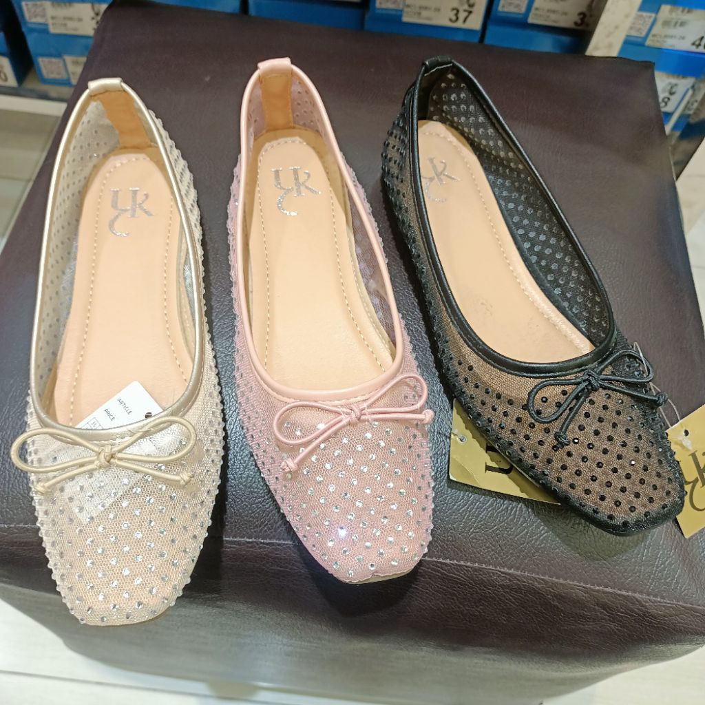 sepatu flat wanita YONGKI KOMALADI original matahari