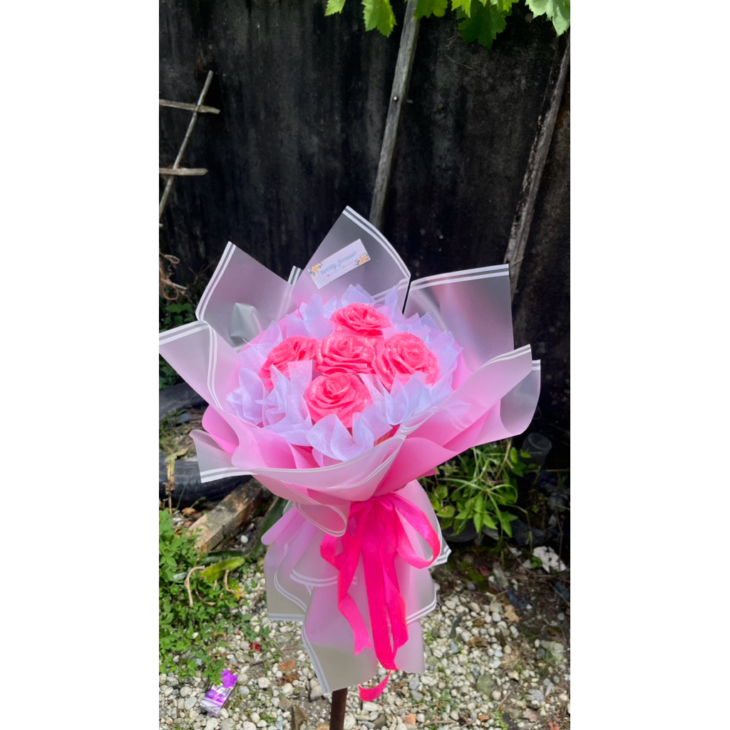 

Buket bunga pita satin | round buket bunga pita satin | kado wisuda