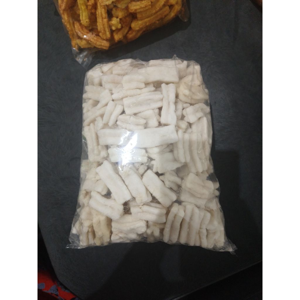 

Kerupuk Blimbing asin