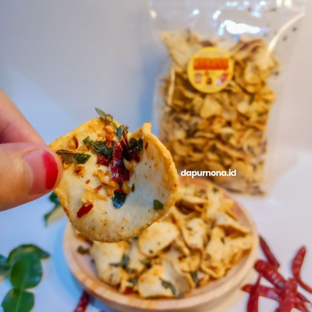 

Basreng Chilioil Pedas Daun Jeruk Keripik Basreng Viral Renyah Kualitas Premium KEBASS