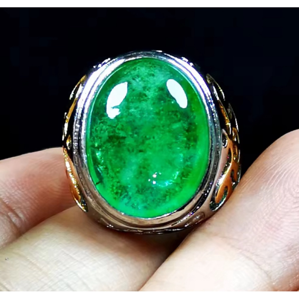 Cincin Batu hijau zamrud hijau jamrud colombia natural