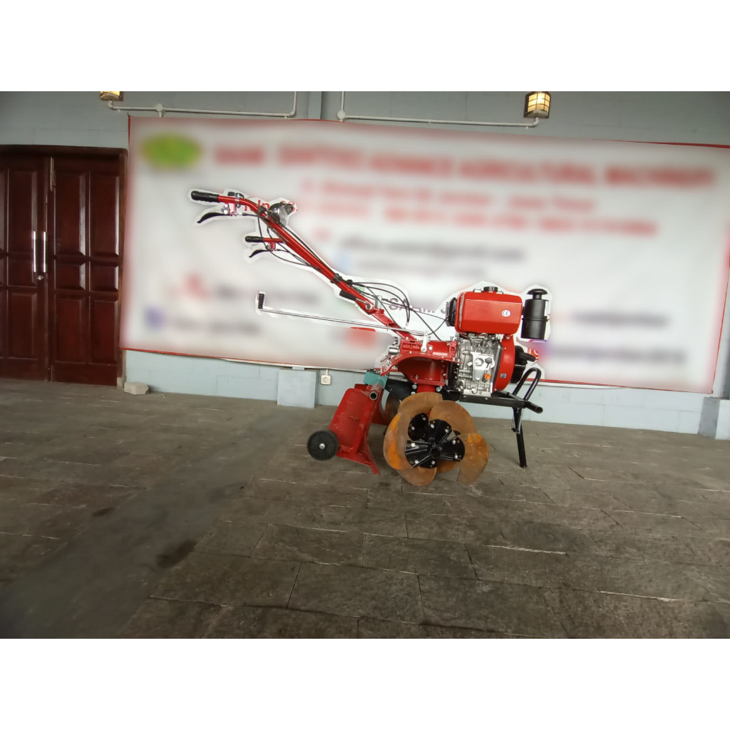 Pembuat bedengan / guludan dengan Mini Tiller SAAM 135FC