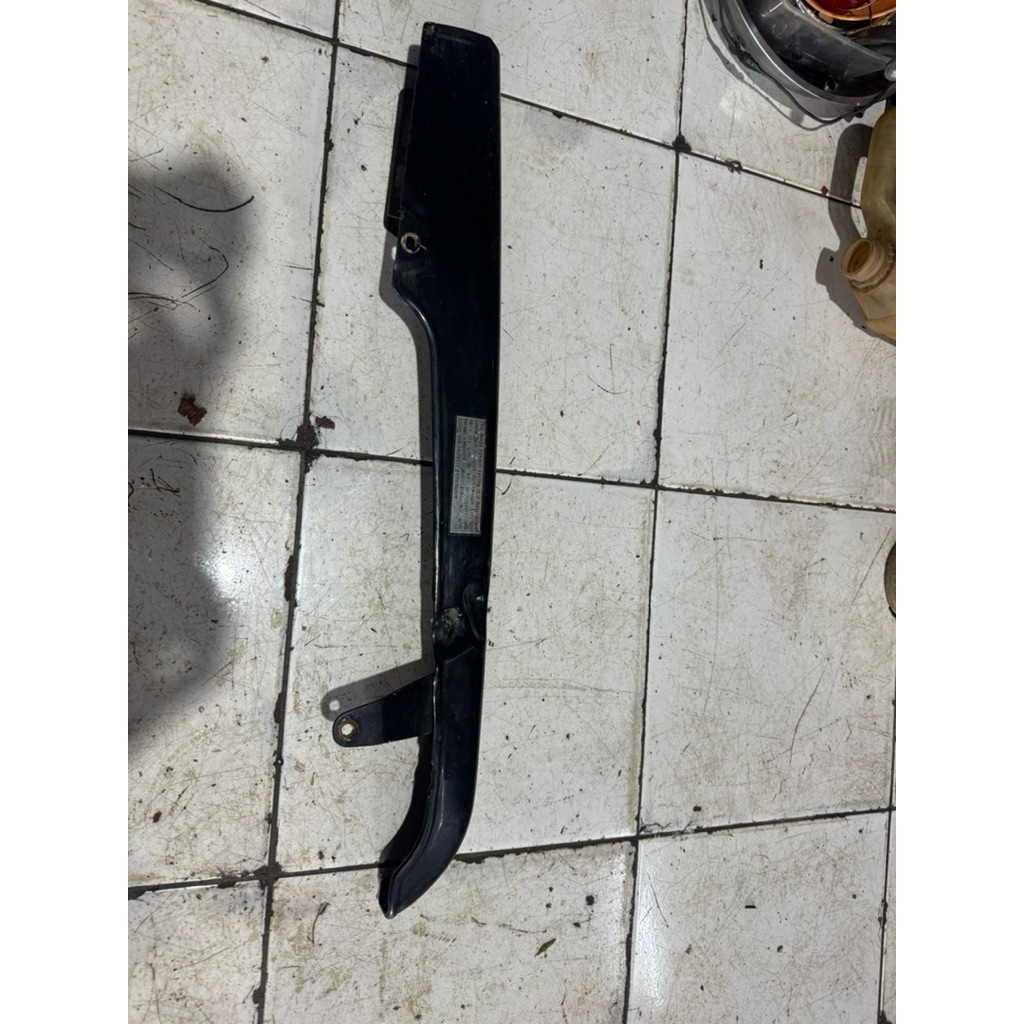 honda CB350F CB 350 F CB 400 F super four tutup rantai chain guard katengkas stengkas