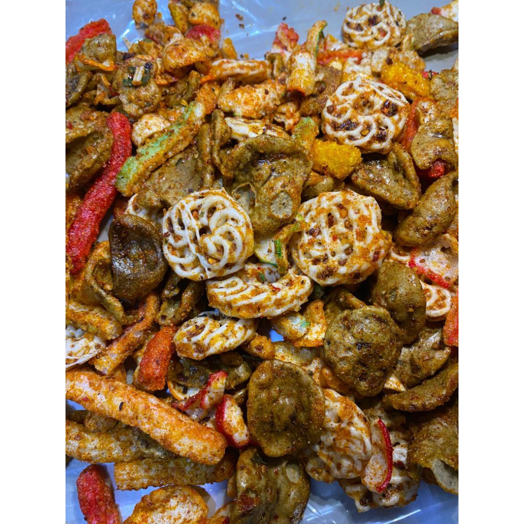 

Kerupuk Seblak Campur/Mix Pedas Daun Jeruk 500 Gram