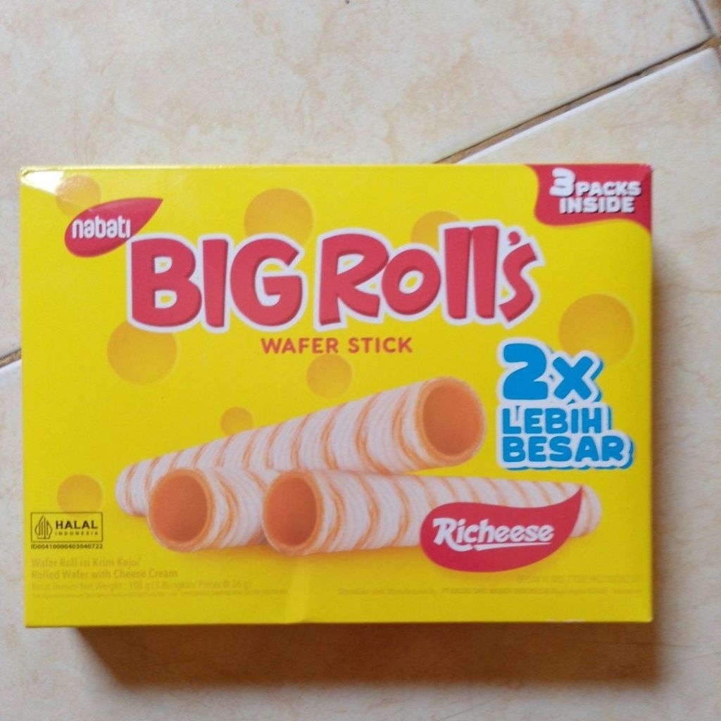 

(2 x lebih besar) Nabati Big Rolls Wafer Stick Recheese / Coklat 108 gr