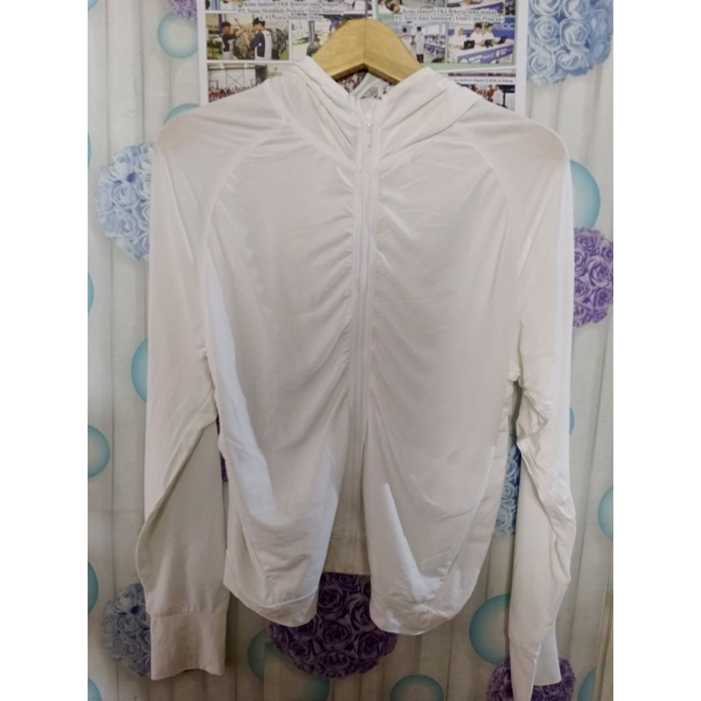 Uniqlo airism jaket running