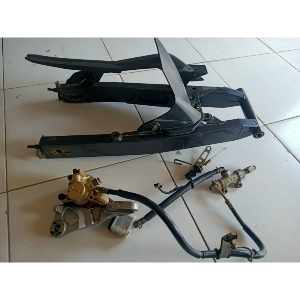 Swing Arm Vixion New Set Pengereman Copotan Original