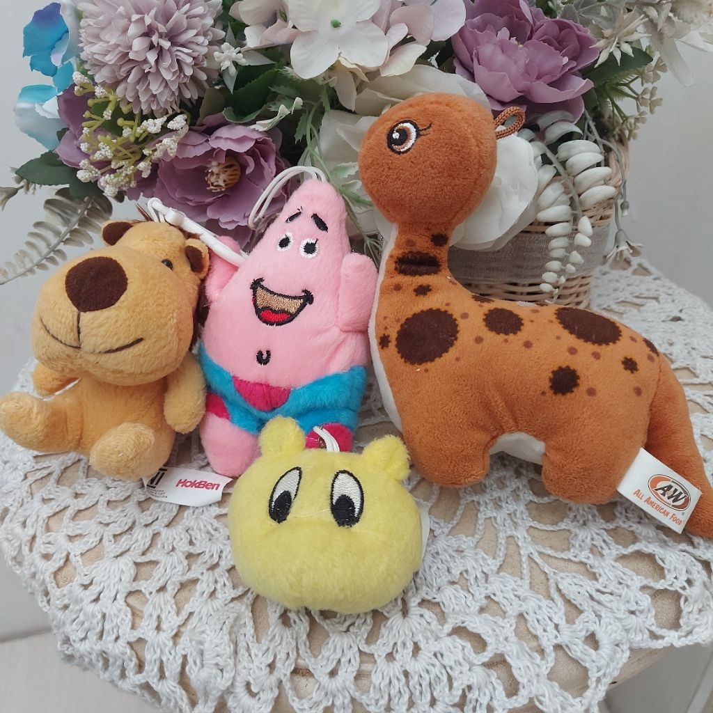 Boneka Kidsmeal AW HokBen Dino Lion Singa Patrick