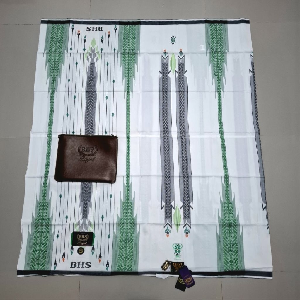Sarung BHS Royal SGC Gold Putih Abu Abu Songket Gunung Crepe Jahitan Tengah ATBM Limited