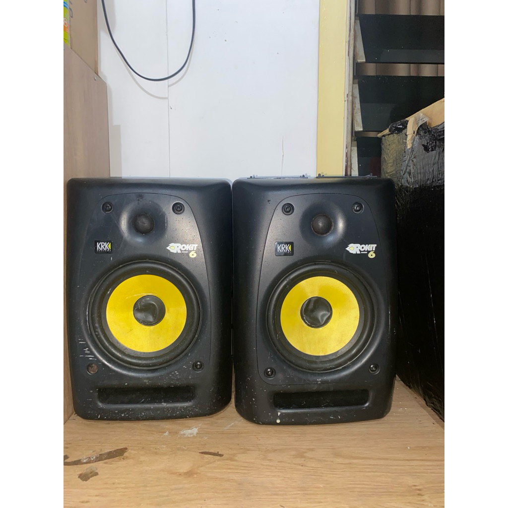 speaker KRK rokit 6 second