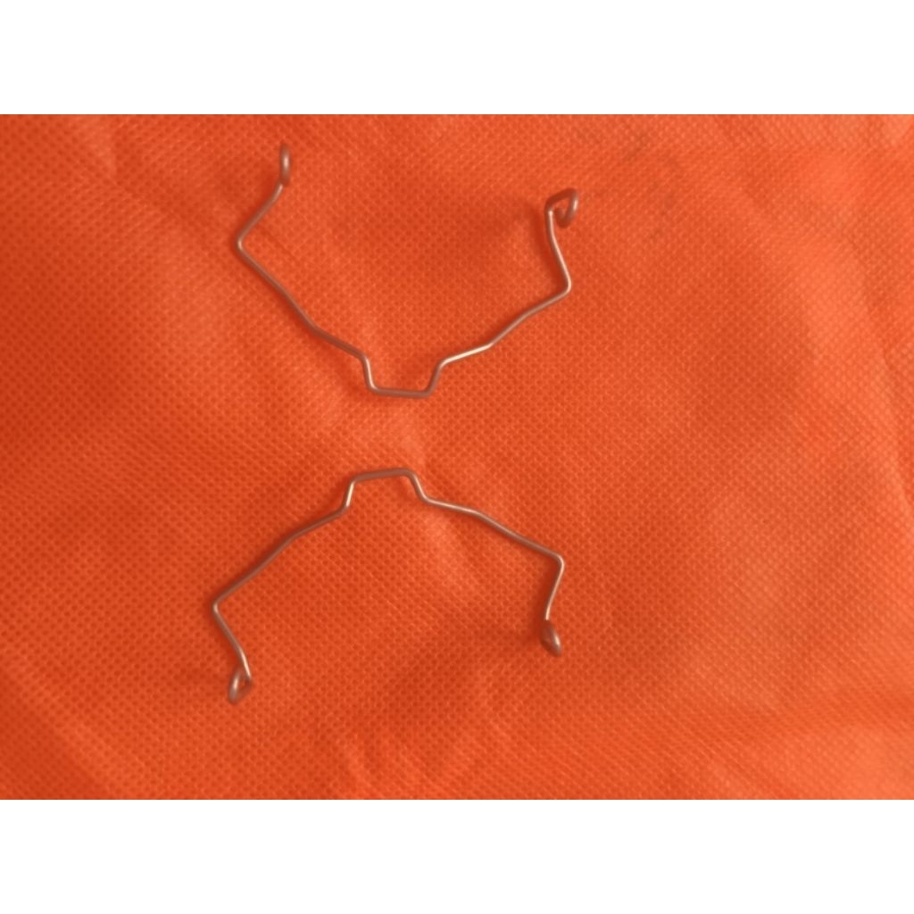 kawat klip penahanan bohlam lampu depan h4 hologen daihatsu gren mex