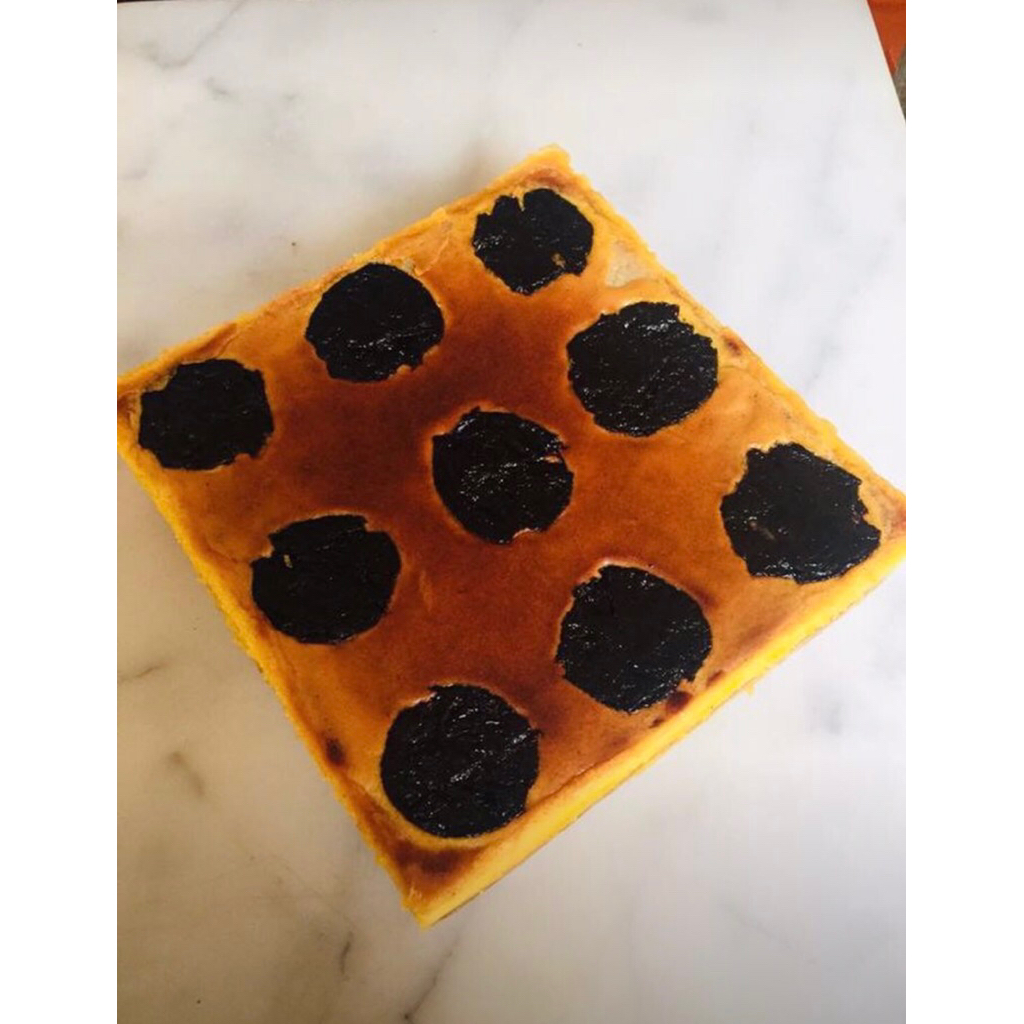 

Lapis legit prune ukuran 20x20x6cm