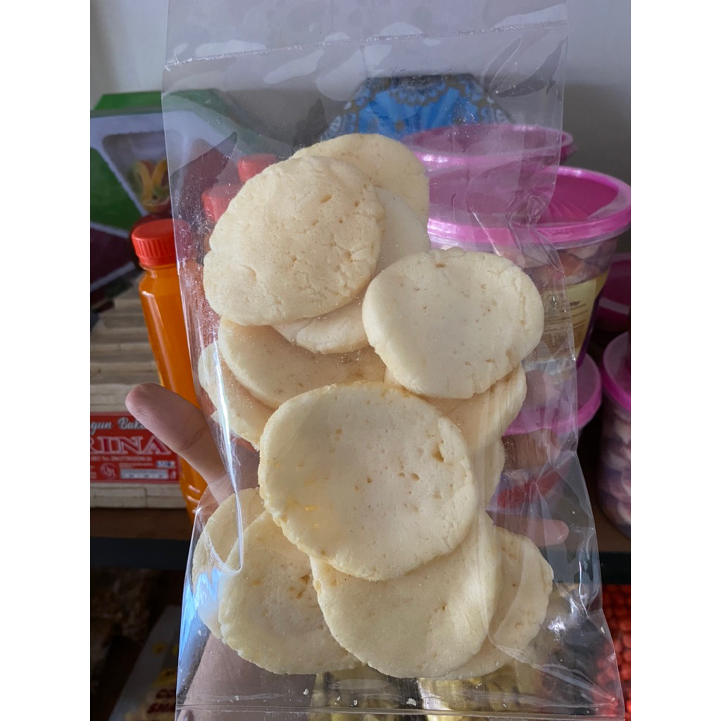 

Kerupuk Kemplang - KERUPUK IKAN KHAS PALEMBANG 80GR