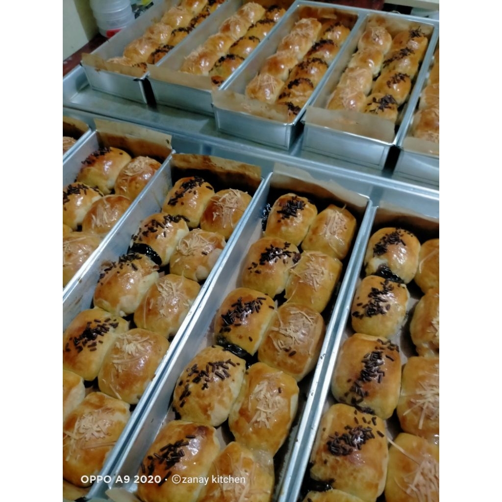 

BOLEN PISANG COKLAT KEJU
