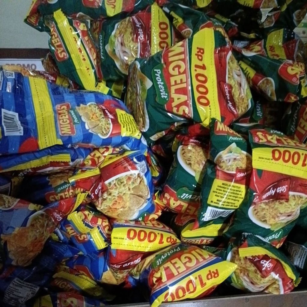 

mie gelas serenteng isi 15pcs