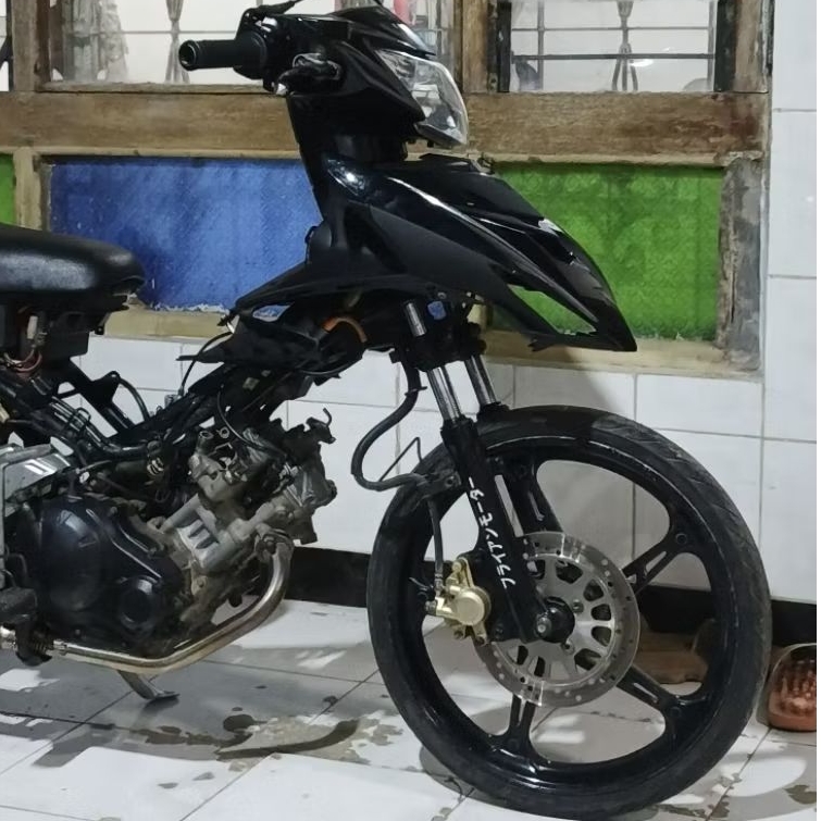 BREKET BODY  PANEL DEPAN MX KING KE MX OLD 135 TANPA LAS