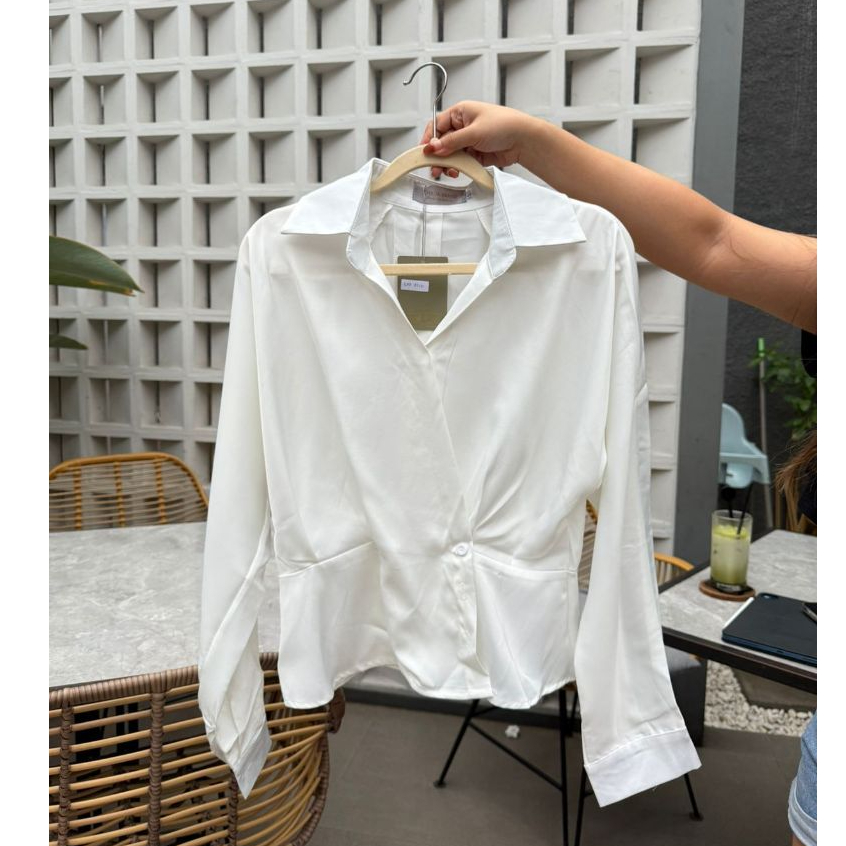 READY STOCK FLOWY TOP CHADA WHITE