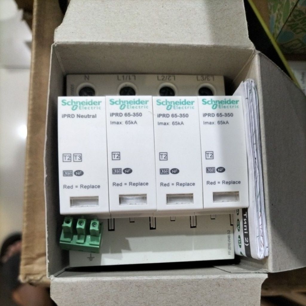 SURGE ARESTER SCHNEIDER IPRD 65-350 65KA  A9L65301