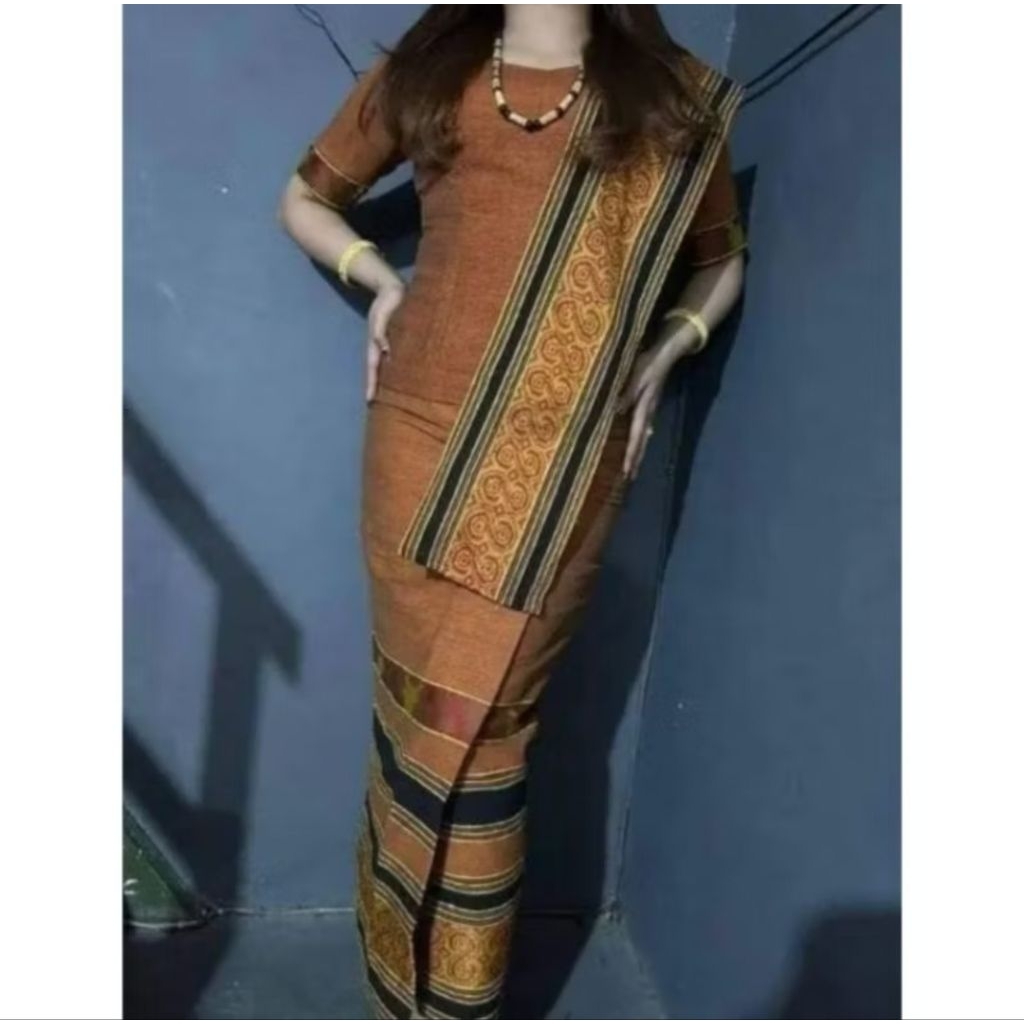 Setelan [Baju+Rok+Slendang] - Adat Toraja Ntt Flores Tenun Asli Jepara