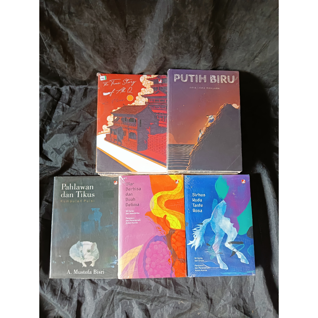 Buku Obral Murah Romansa / Puisi