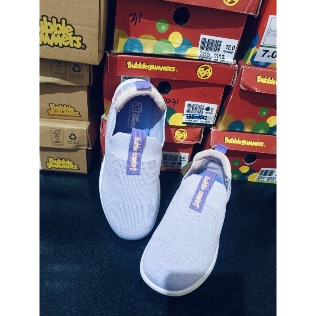 SEPATU SNEAKERS BUBBLE GUMMERS 3819223
