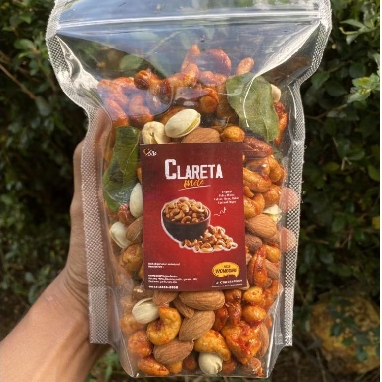 

TRIAL MIX METE PEDAS MANIS, ALMOND , DAN PISTACHIO