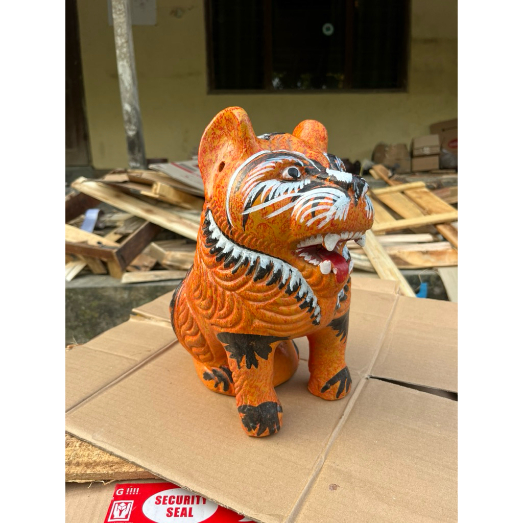 Gerabah Celengan Macan Random Tanah Liat Lucu