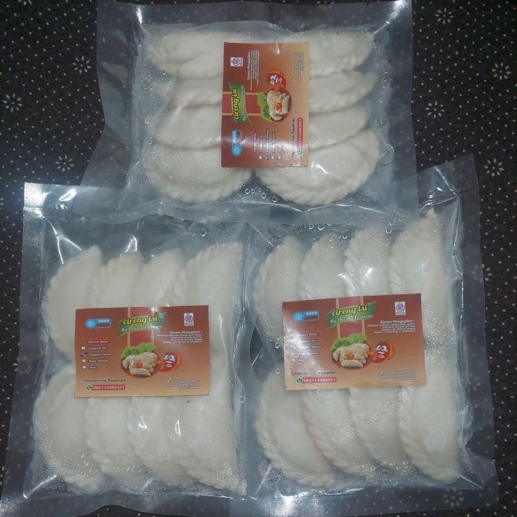 

cireng isi ayam suwir pedas