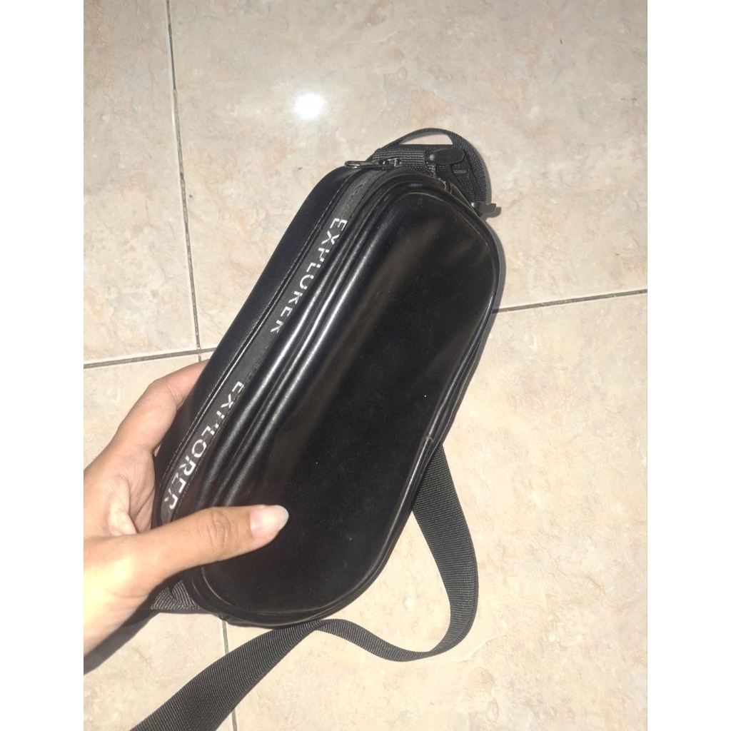 TAS MINISO EXPLORER LIKE NEW