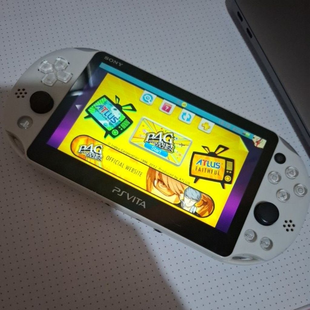 PS Vita slim glacier white 128gb