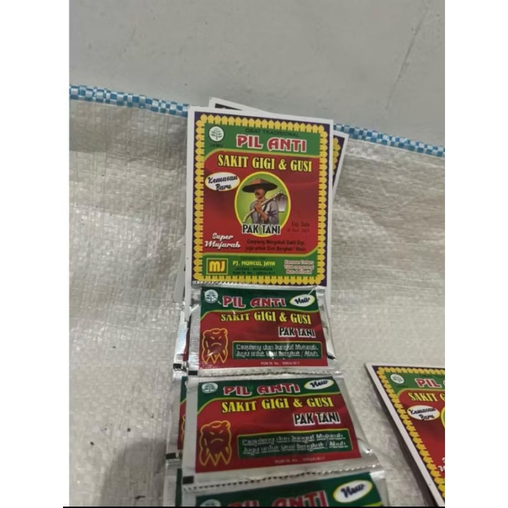

PIL TANI SAKIT GIGI MERAHH, 1 SLOP ISI 5 RENCENG