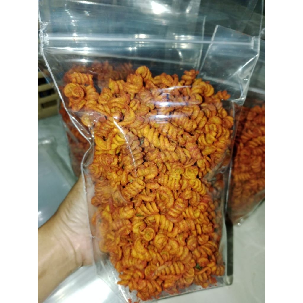 

Makroni spiral pedas