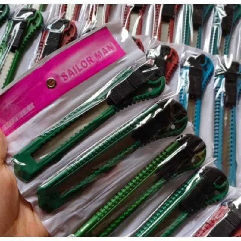 

Pisau Cutter Sailorman 1 Renceg isi 12 pcs