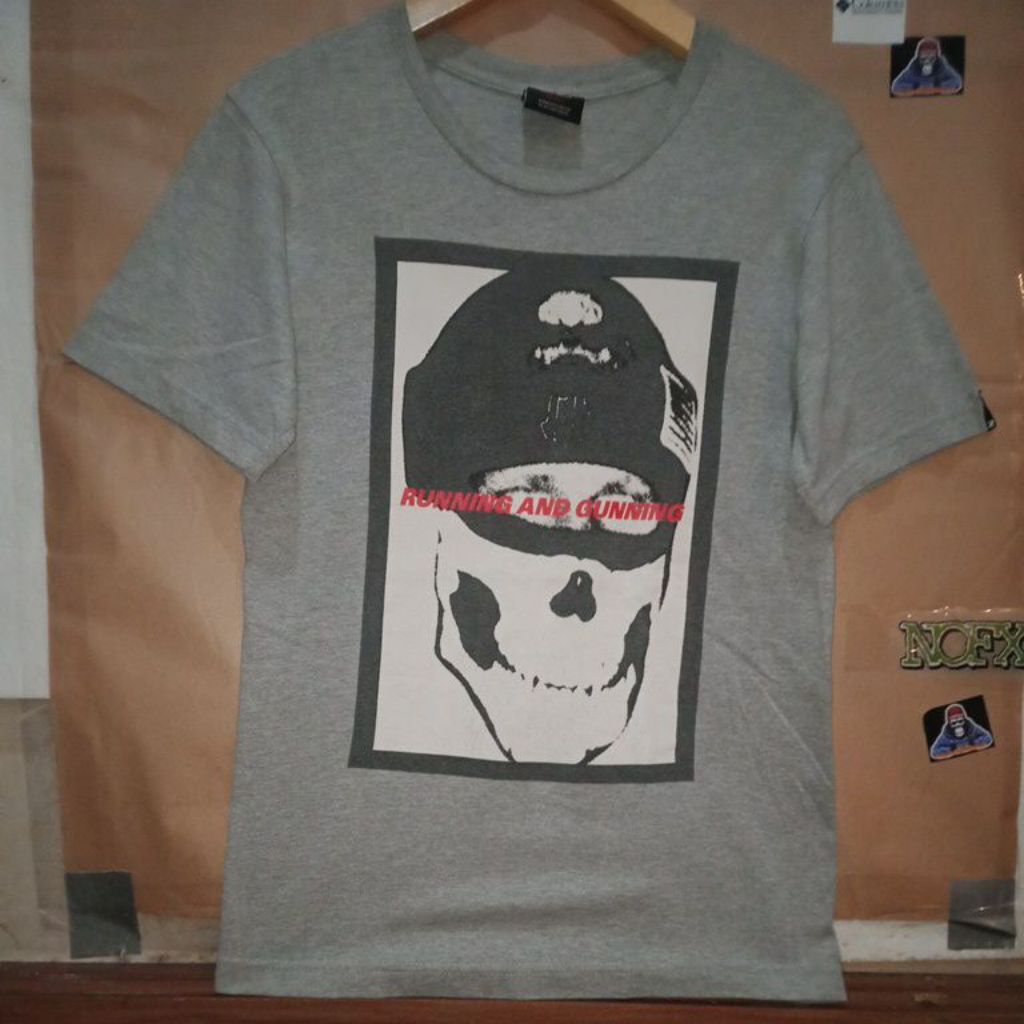 UNDEFEATED skateboarding tshirt size S fit M built up private collection ORIGINAL