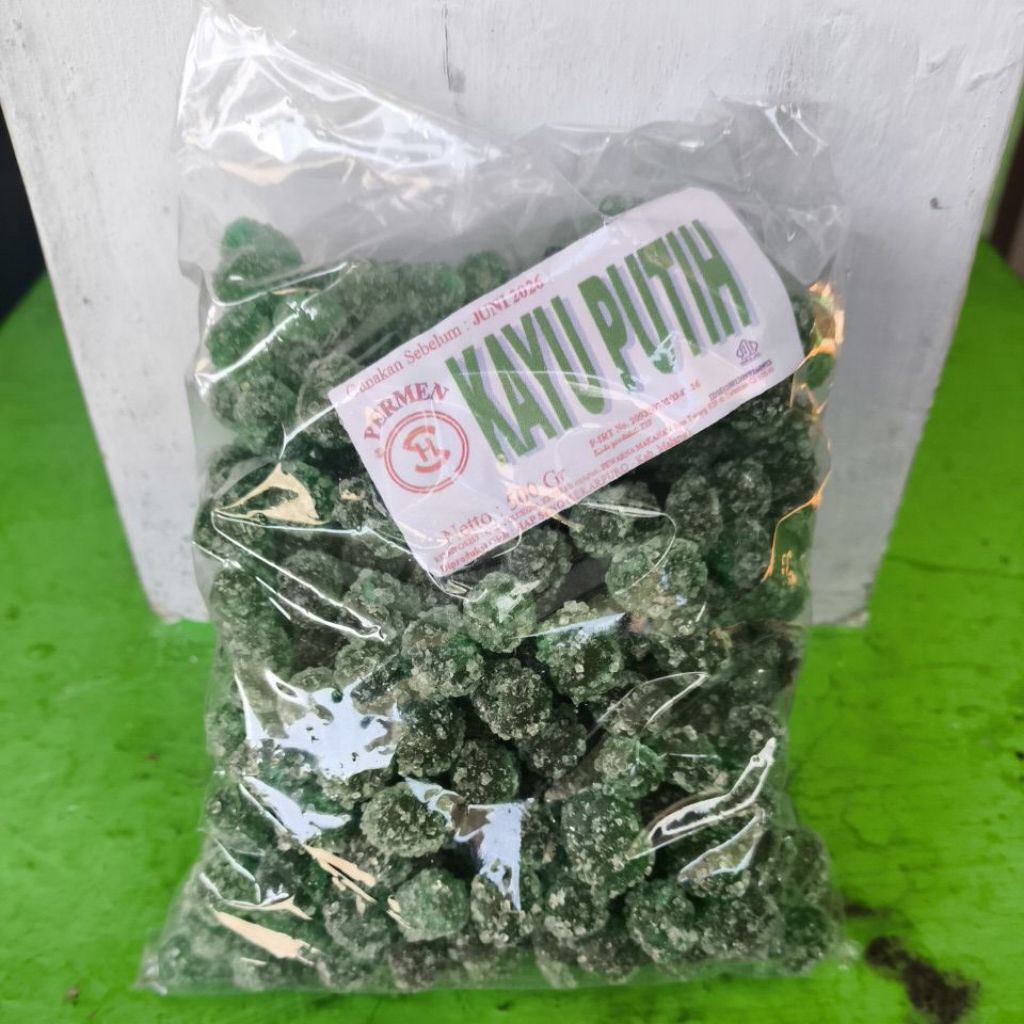 

PERMEN KAYU PUTIH 500 GRAM ASLI ENAK PERMEN KUNO PERMEN JAMU