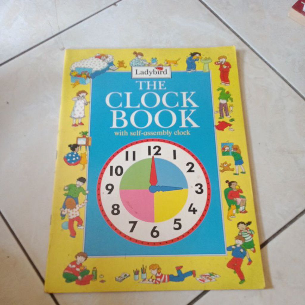 buku the clock book with self - assembly clock