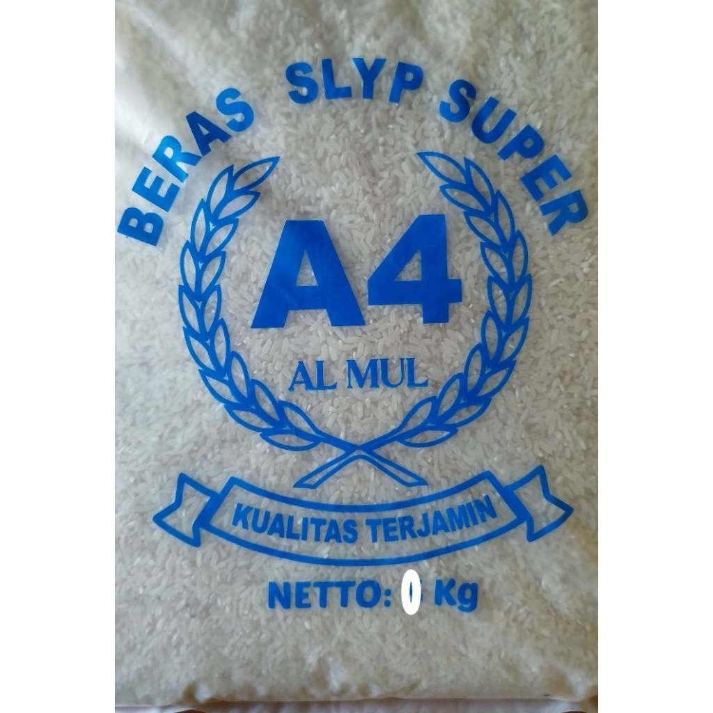 

BERAS super fresh premium pulen 1kg kualitas terjamin (tanpa pengawet tanpa pemutih) begitu ada yg pesan kami giling dulu