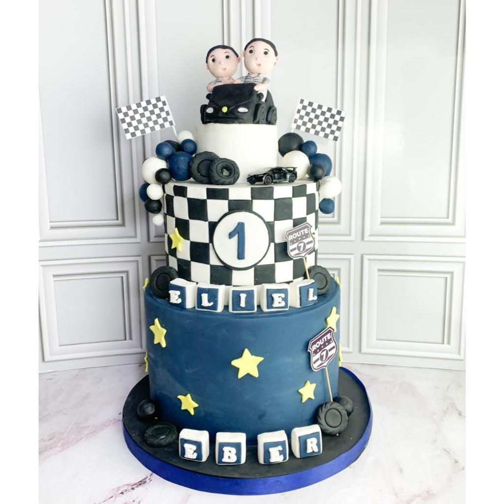 

Kue Ulang Tahun/Birthday Cake/Kue Ultah Tema Anak Cowo/Kue 2 Tingkat/Kue Tema Mobil