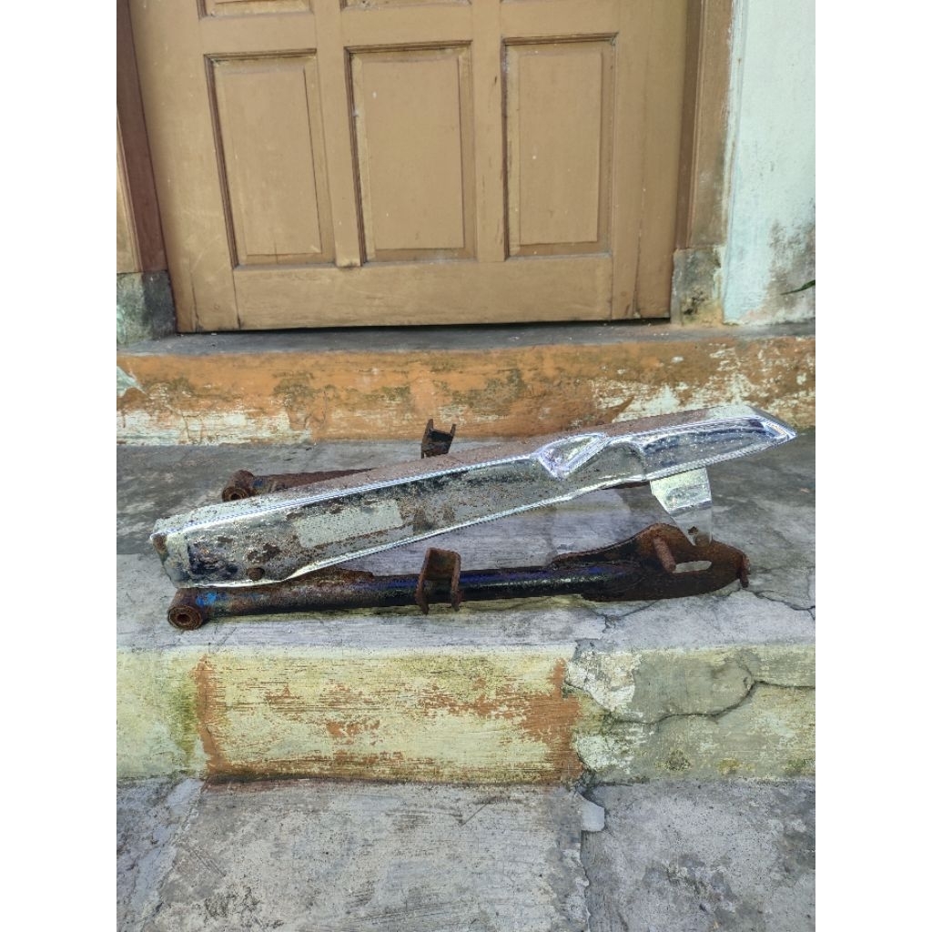 swing arm Honda win 100 original