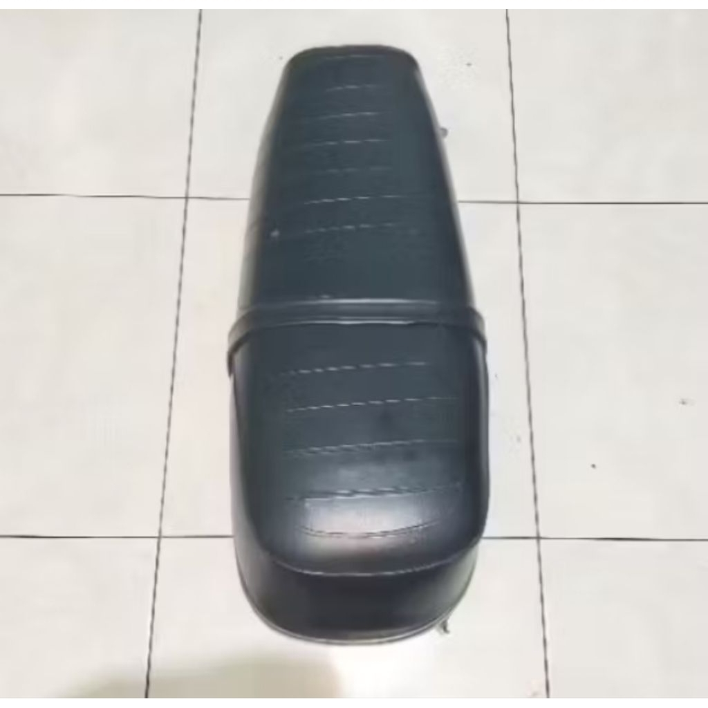 Jok lepasan motor Honda CB 200 twin
