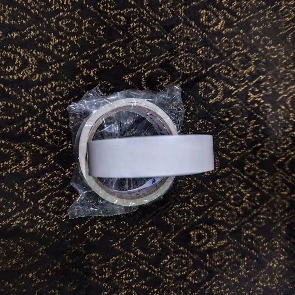 

Double Tape Putih 1 Inch x 10Y dan 1/2 Inch x 10Y
