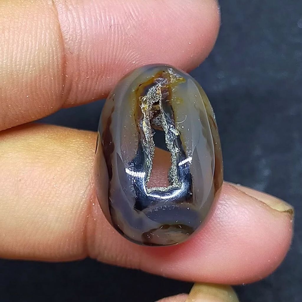 BATU AKIK COMBONG ANTIK (ASLI ALAM)