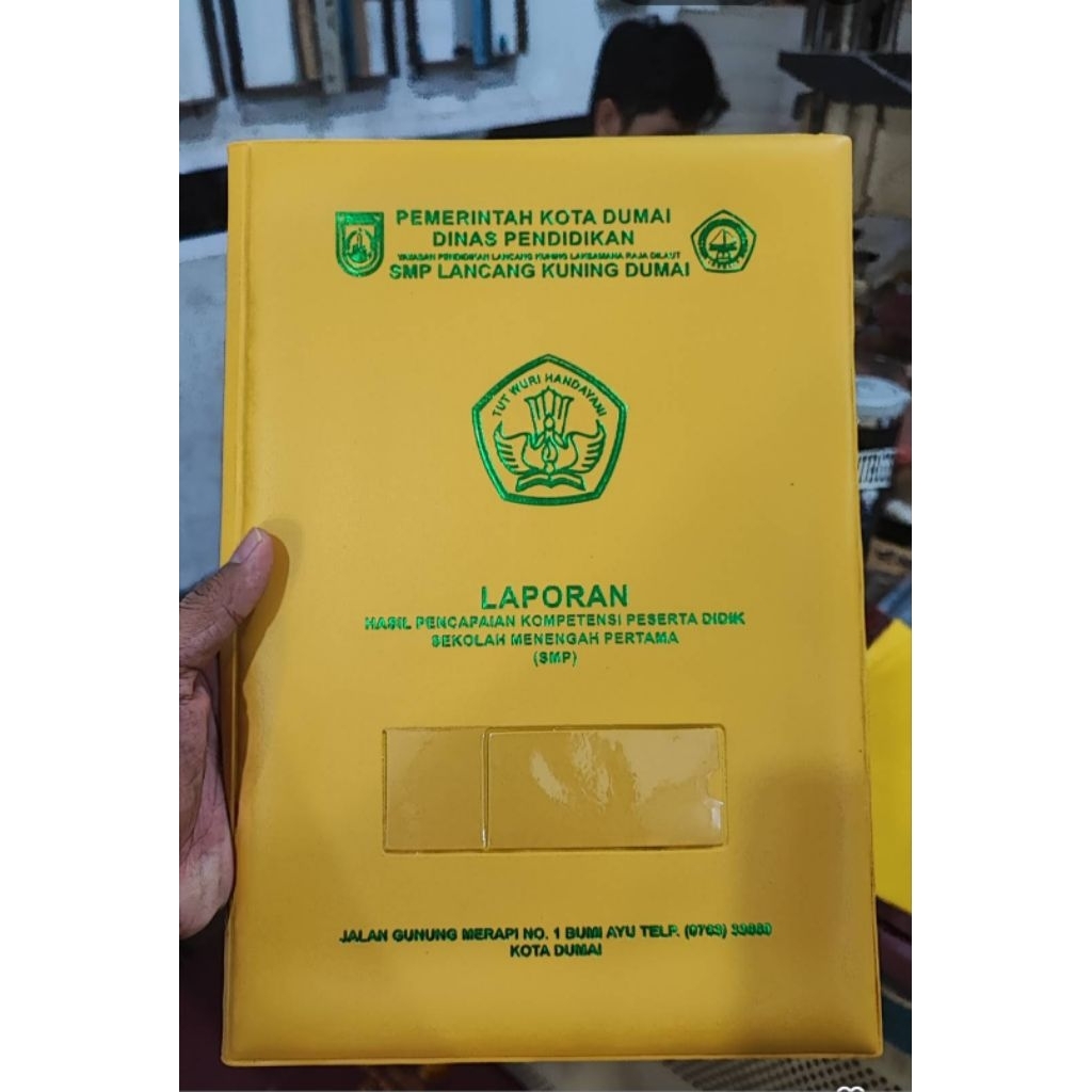 

SAMPUL RAPORT F4 ISI 6 LEMBAR | Custom Nama Sekolah | DBM Digital Printing Medan | Cetak Map Raport Medan